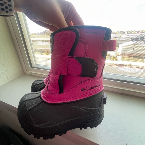 Columbia bugaboot Celsius strap snow boot size 7 toddler - Picture 6 of 6